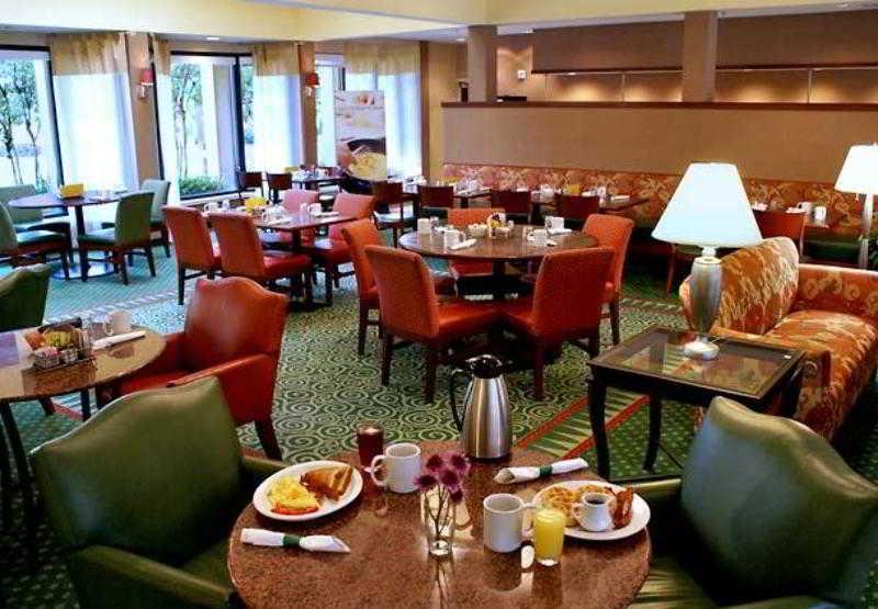 Courtyard Birmingham Hoover Restaurang bild